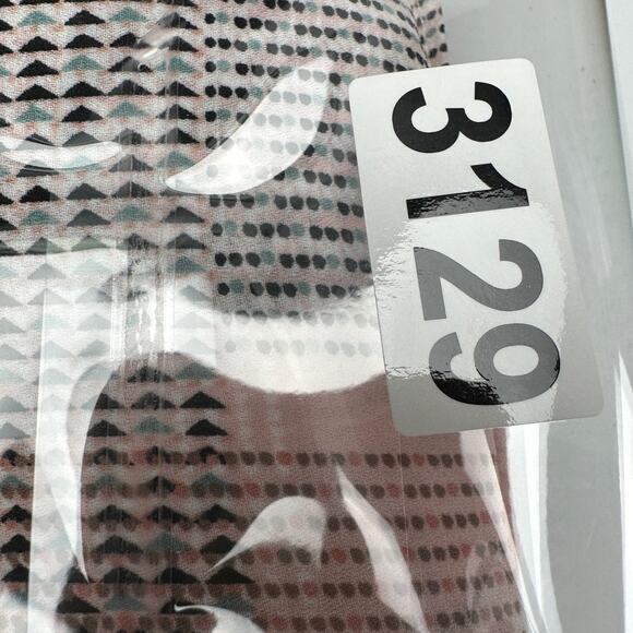 Rose And Olive Top Womens 2X Pink Geo Patchwork 3/4 Sleeve Button Front Career - Picture 10 of 11